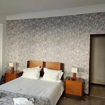 Zuni Lisbon