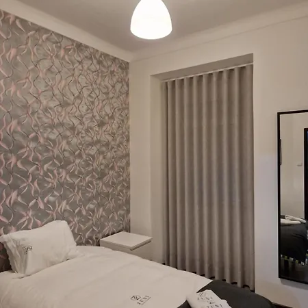 Zuni Pensjonat 3*