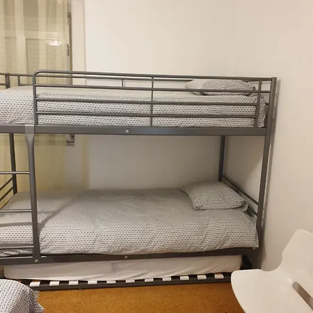 Zuni Pensjonat 3*