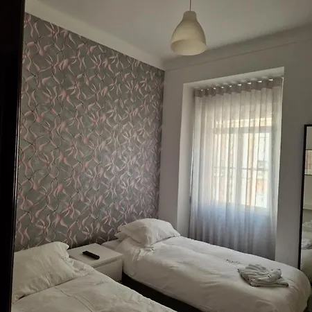 Zuni 3*